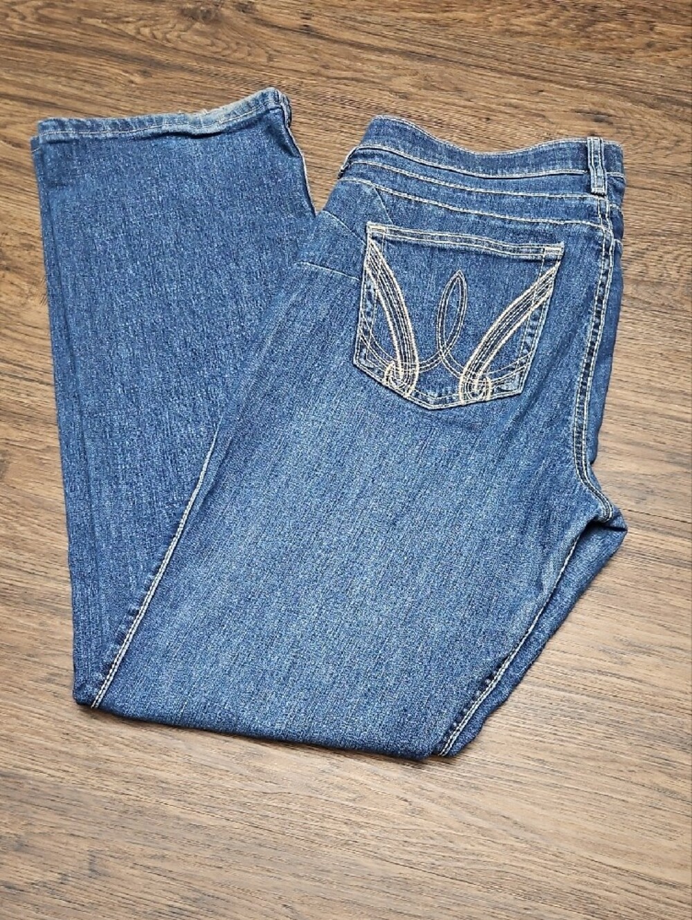 Aura by Wrangler Flare Jeans Medium Wash 11/12 x 34 - Picture 14 of 14